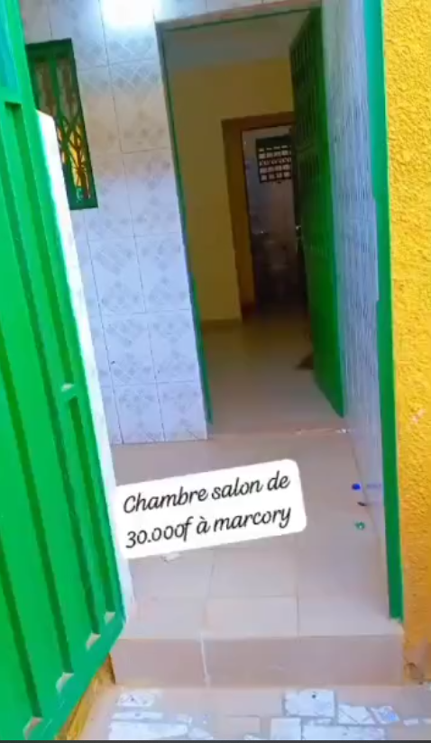 Chambre salon 30.000f a marcory